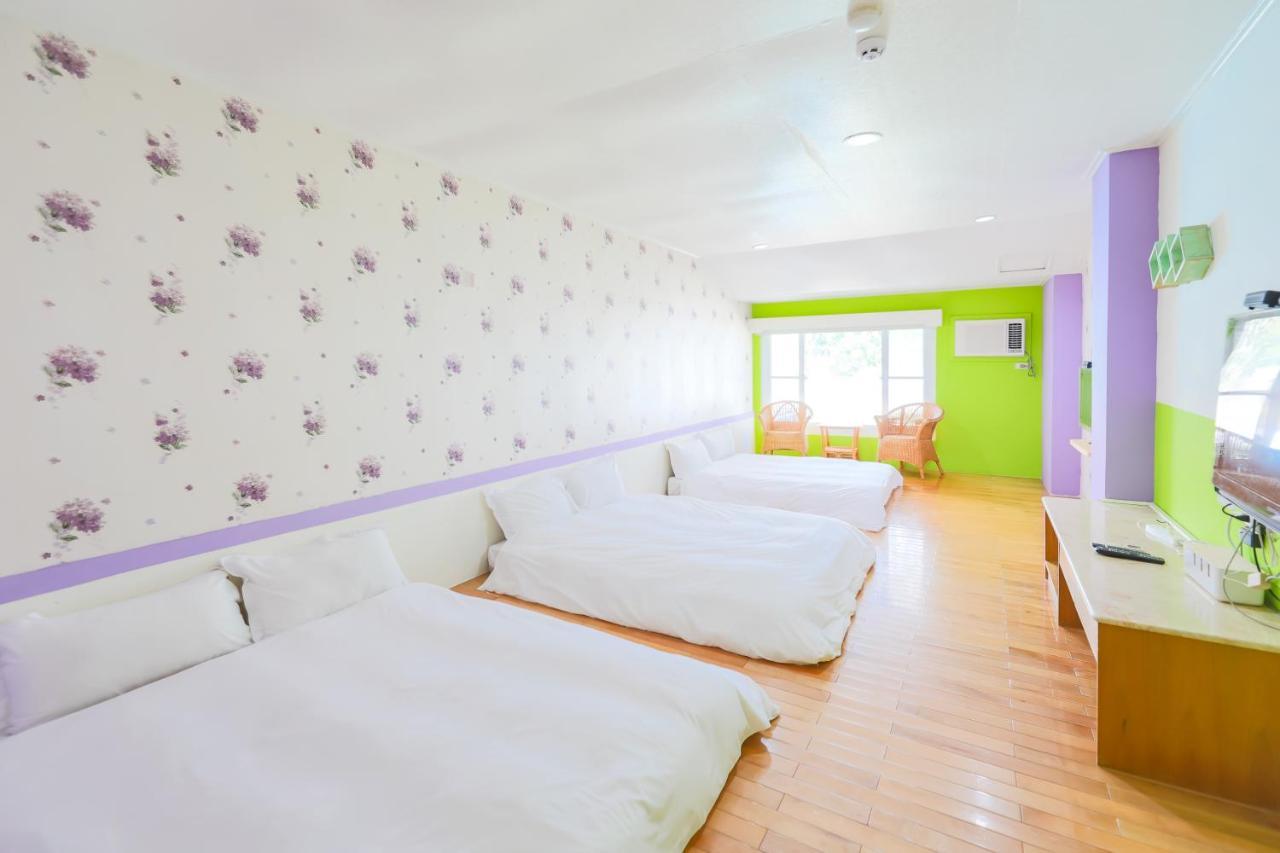 Lovestar Lakeside Hotel - Stars Building Nanwan Quarto foto